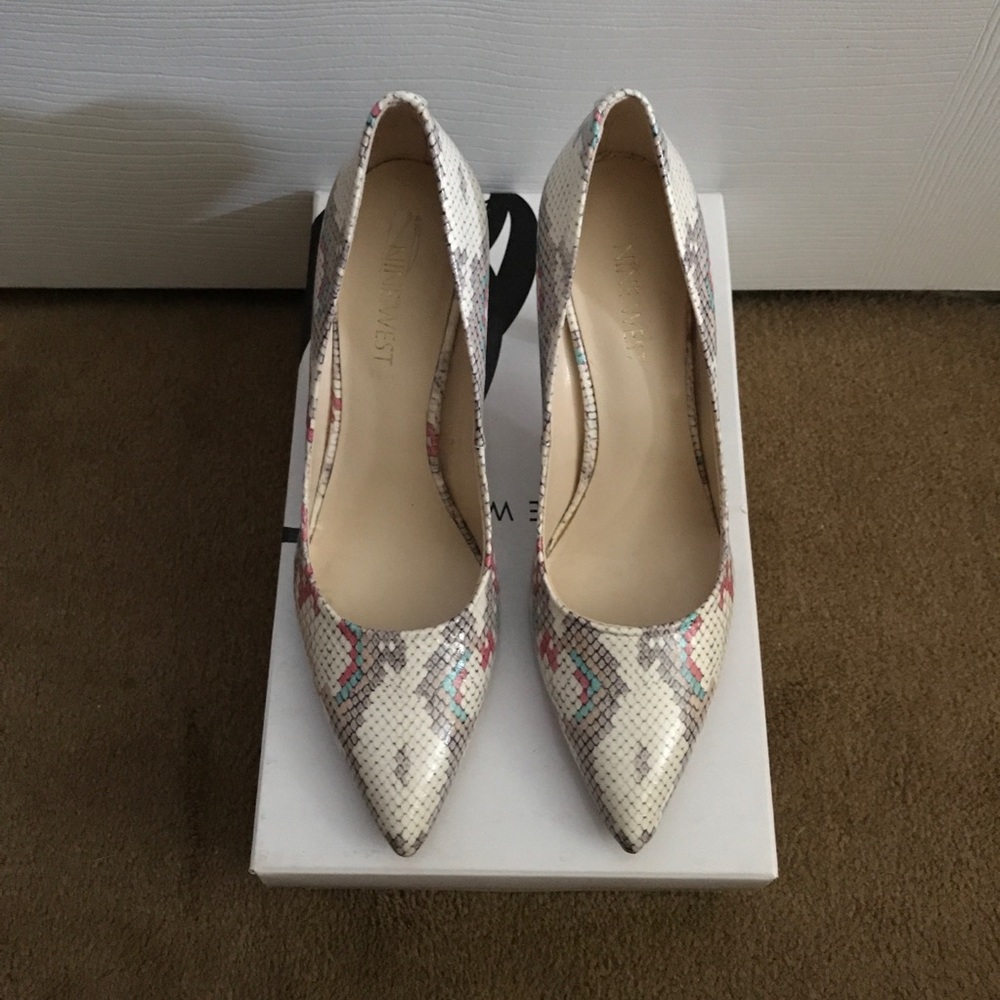 Leather colorful snakeskin heels
